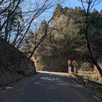間瀬峠のT字路