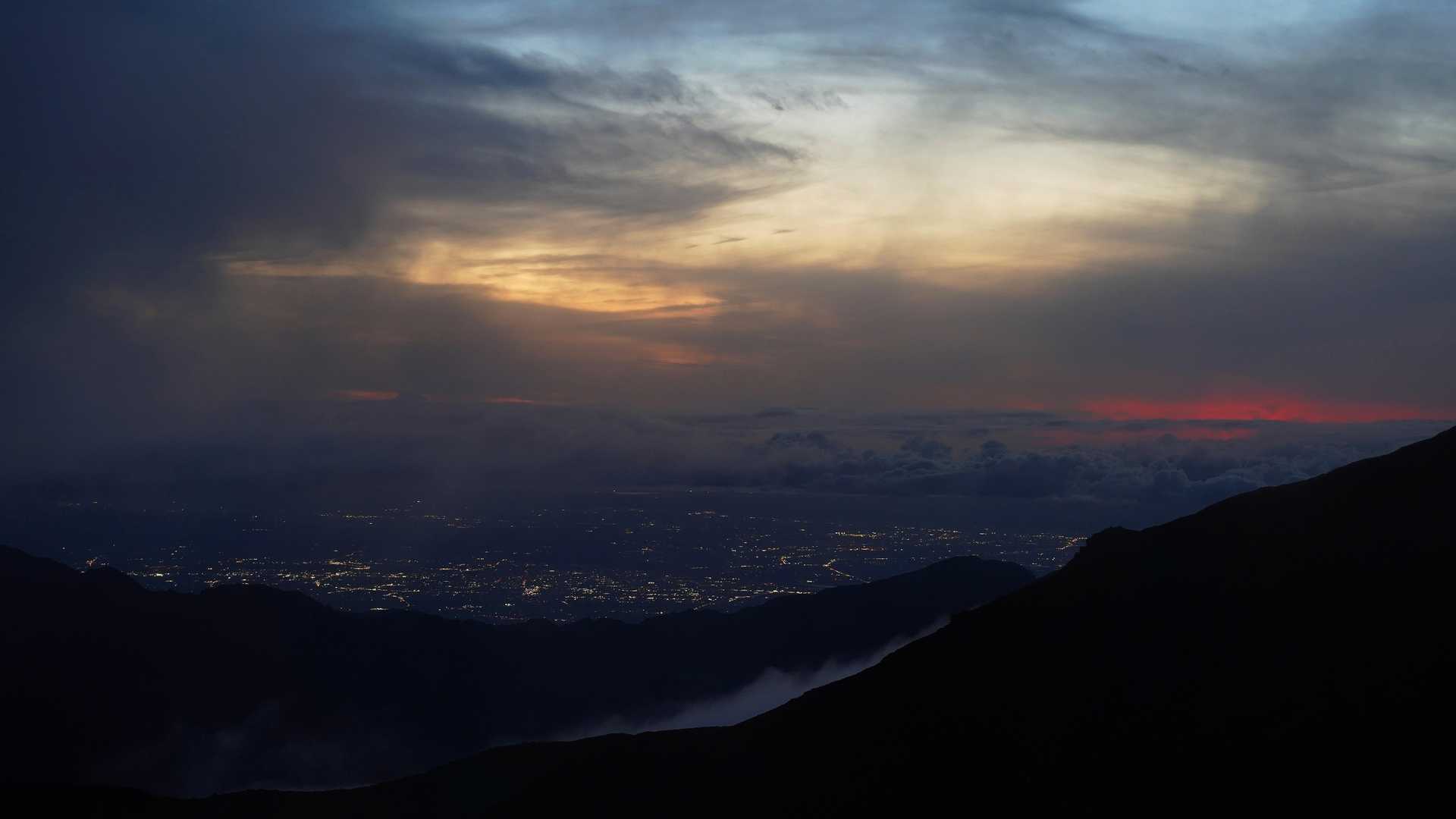 富山市が明るくなってきた