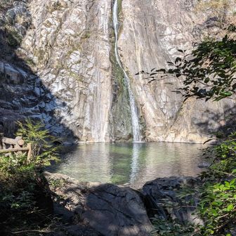 布引の滝(雄滝)
