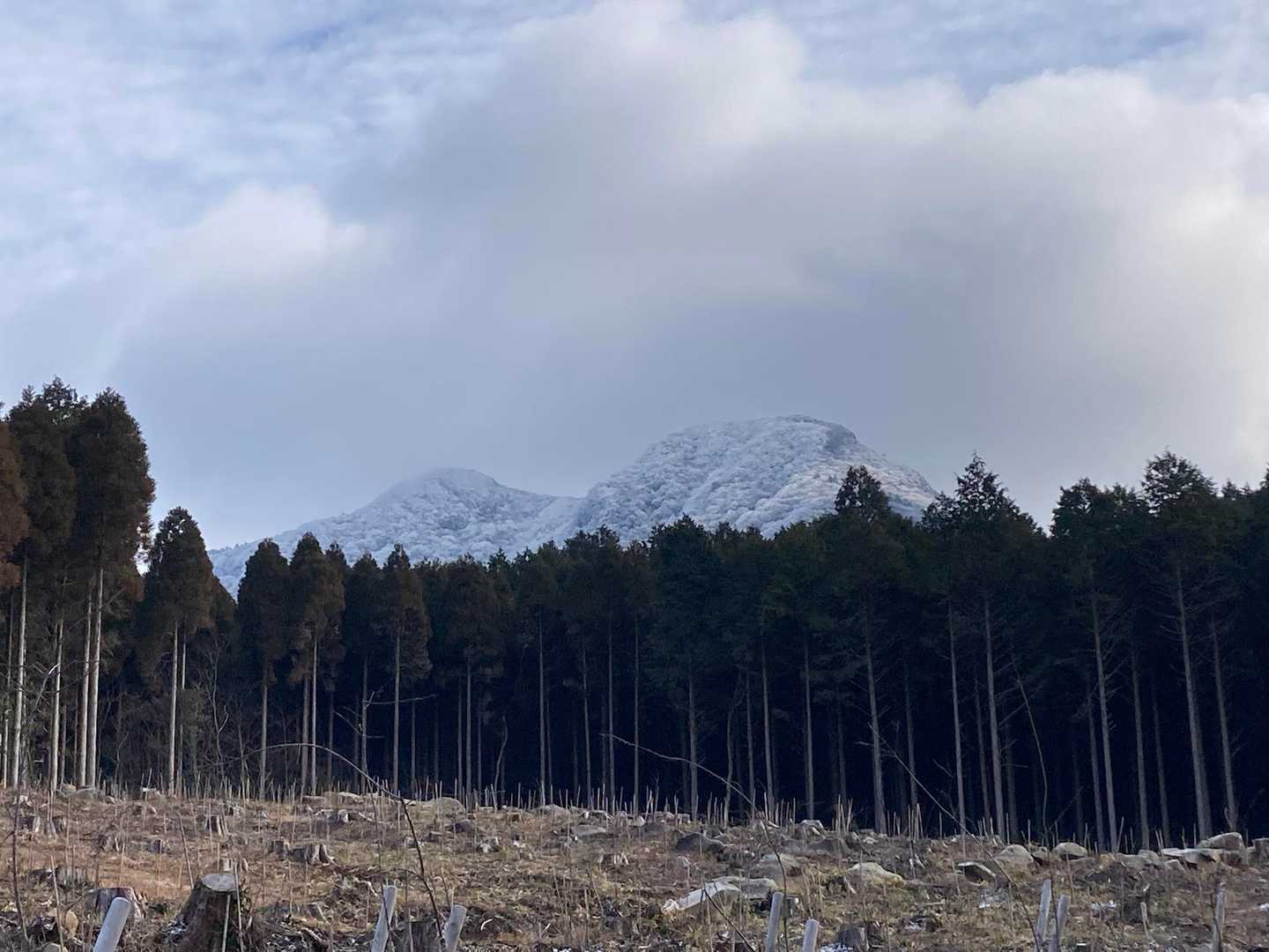 左鞍岳、右女岳