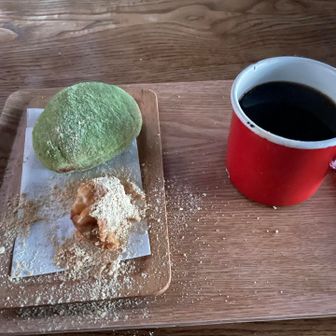 噂の揚げパン、きなこ美味かった！食べ掛けで済みません