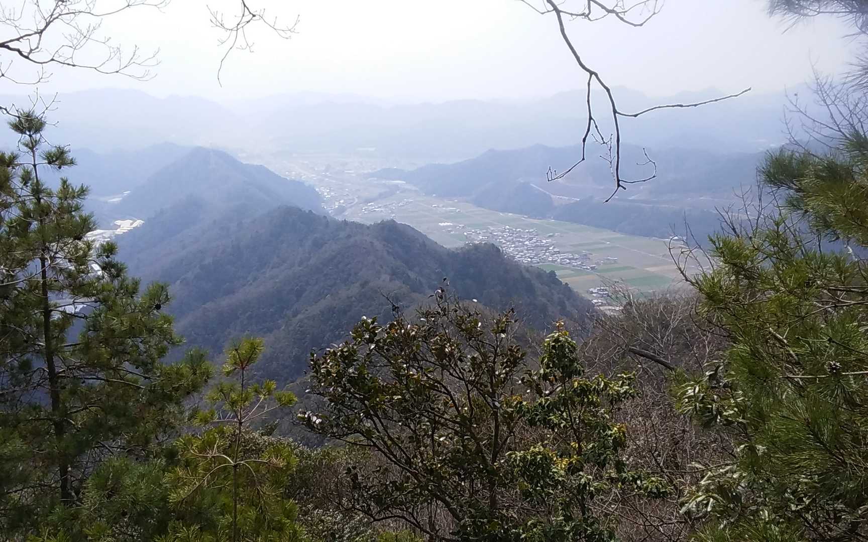 西尾根全貌