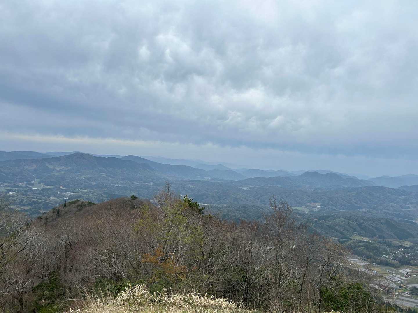 龍頭山バス停-龍頭山-掛札バス停 縦走コースの写真