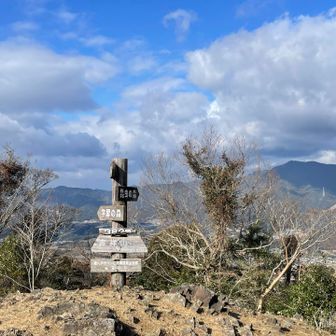 本宮山から左、蒲郡方面まで見えるようになった。これで３６０°パノラマとなる。