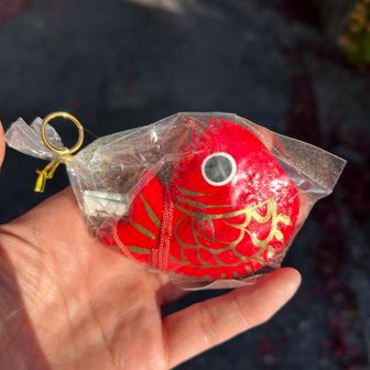 ゲット　金色にもしようかと思ったが赤ゲット。カープファンだからちょうど良かったかも。