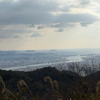 紀泉アルプス・飯盛山・ボンデン山 見返山から