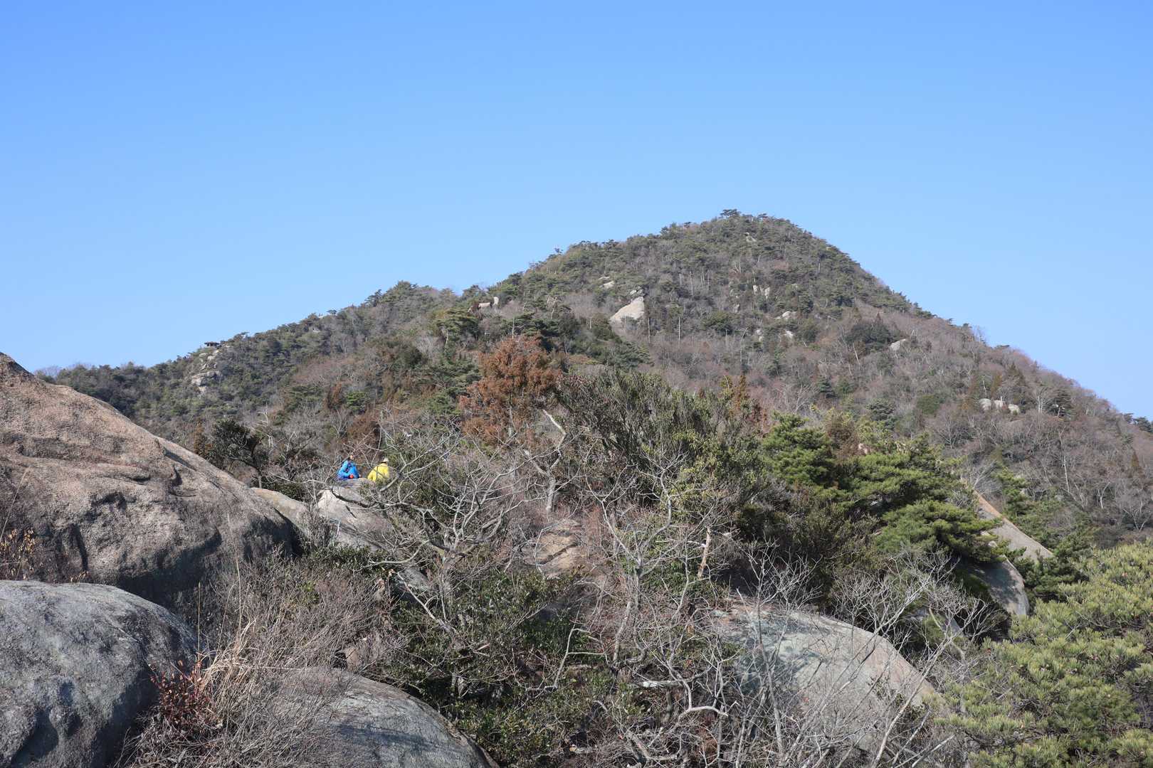 「後火山」に向かいます