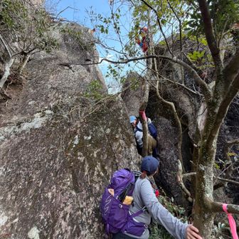 帰りももちろん直登コースへ行きますっ‼️
鬼教官、上で檄を飛ばしてくださいます📣