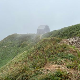 幻想的な御西小屋
