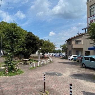 駐車場に戻りました。
ちょっと暑さでバテ🫠ました。
お疲れ様😁
