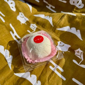 今日のおやつはいちご大福🍓
道の駅にしお岡ノ山で購入。おいしかった🤤