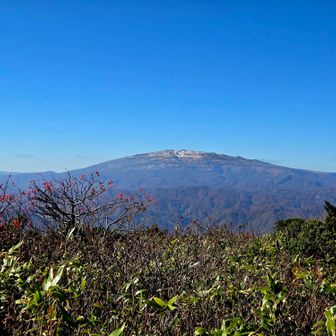 月山