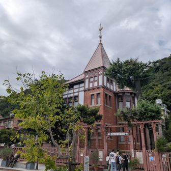 風見鶏の館