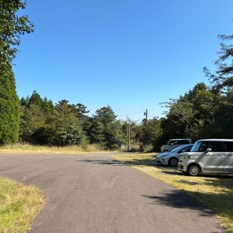 帰ってきましたー🖐️
車が入れ替わってさらに増えてる。いつも閑散としてるここが活性上がっててなんか無性に嬉しい笑
