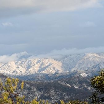 下山は雨に☔
週末はお天気良さそう♪☀
