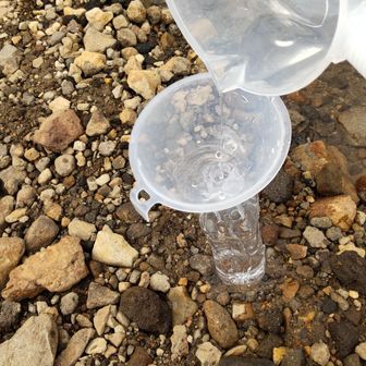透明に澄んできれいなお水です。