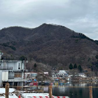 掃部ヶ岳を振り返る