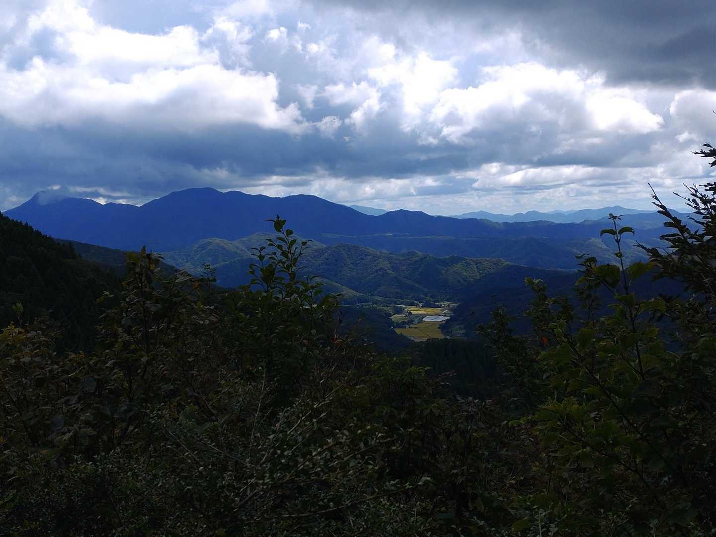 広島側の眺望がありました！
庄原方面でしょうか？