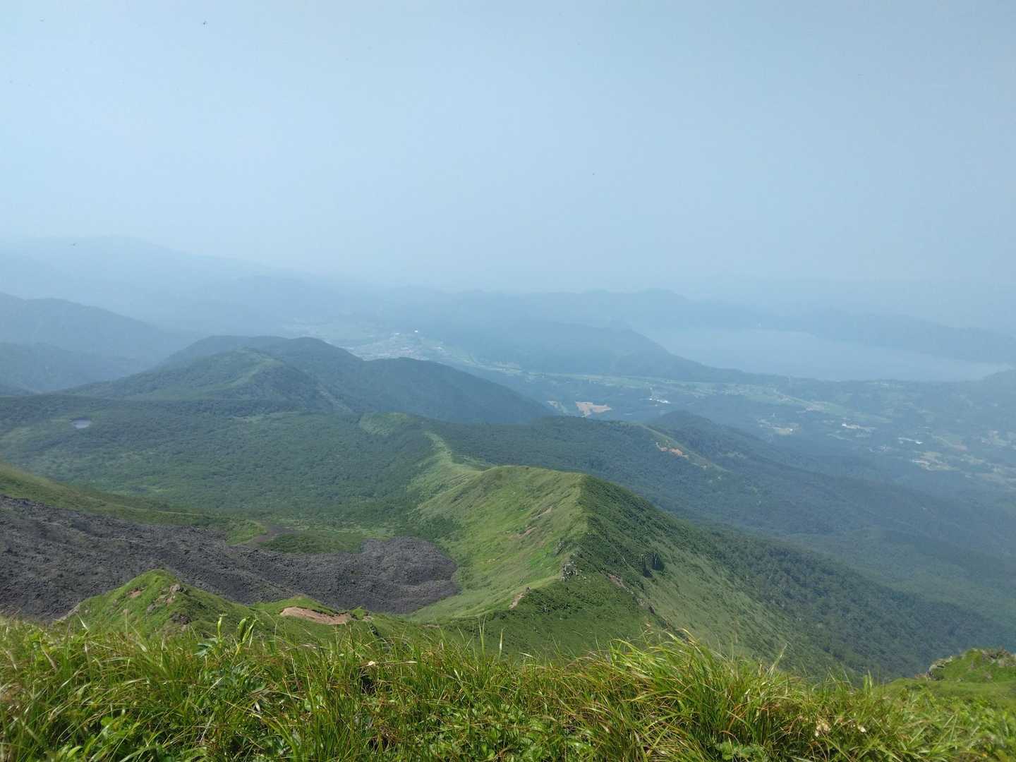 火口湖とカルデラ湖を同時に望む秋田駒ヶ岳 / おっくうさんの秋田駒ヶ岳・男女岳・貝吹岳の活動データ | YAMAP / ヤマップ