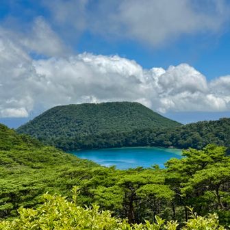 プリン🍮山（甑岳）は雲なし
六観音御池綺麗なブルー🩵