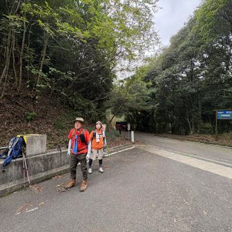 一旦スタート地点に帰ってきて小休止