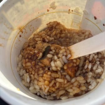 うなぎもどきが入ってたϵ( 'Θ' )϶
でもこれはうなぎ、不使用🤣
うなぎのタレご飯って美味しいよね🍚
普通に美味しかったよ✨️