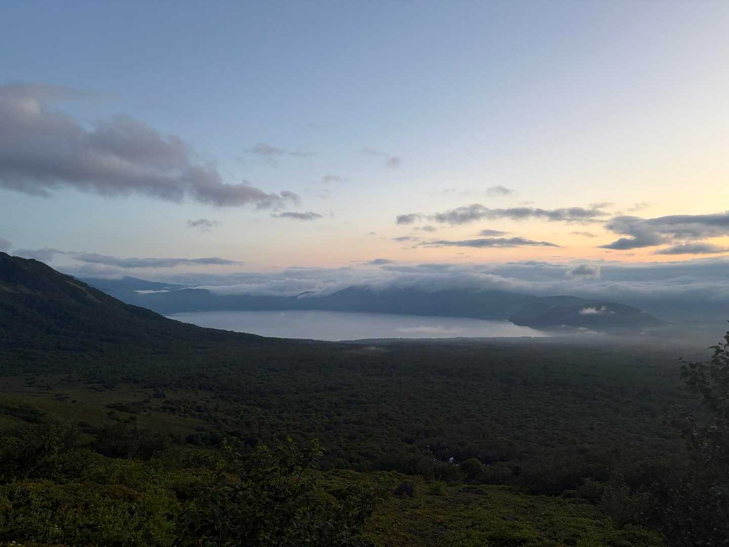 日の出時間は4時ちょっと前
3時半に出発したので山頂で日の出見るのに間に合うのか？