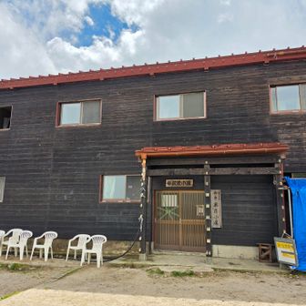 早月小屋に到着して記念に📸
今日はここで1泊。