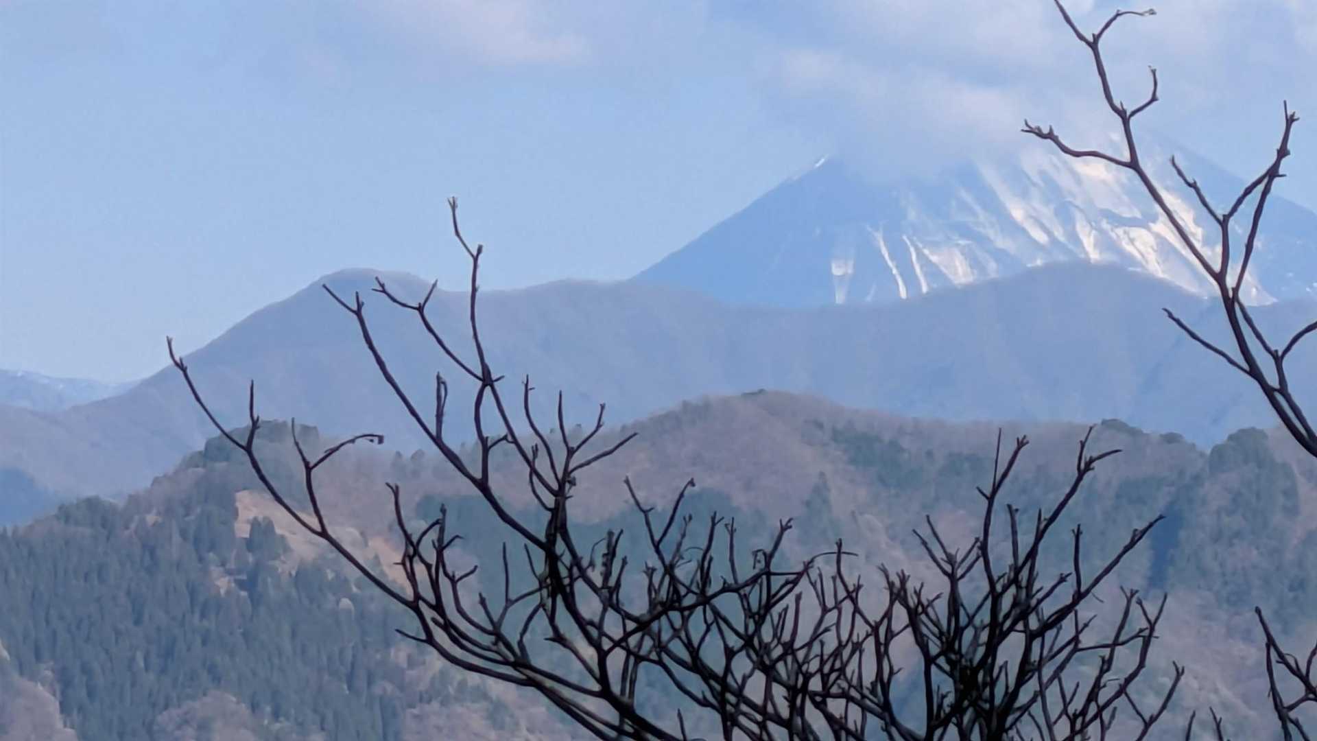 月山-石裂山バス停 縦走コースの写真