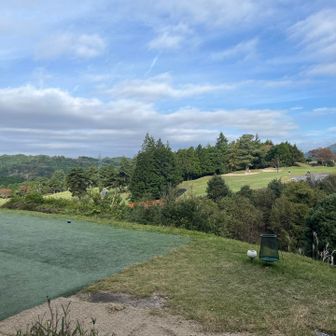 ゴルフ場
登山やめたら
ゴルフデビュー⛳️🏌️‍♀️