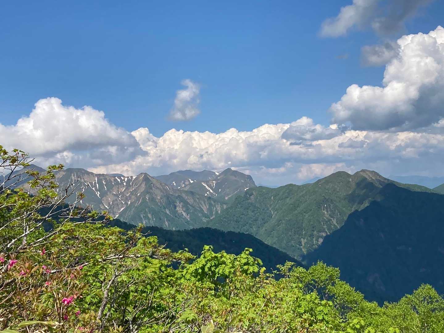 三国峠-三国山-三角山-大源太山 周回コースの写真