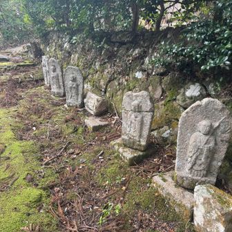 ここも倒れたりズレたり