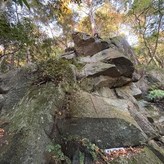 鐘掛岩
鎖が残っており以前は本当に鐘が掛けられていたのかも