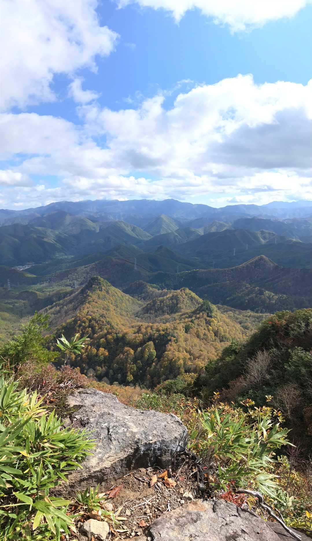 見下ろす山々がキレイ