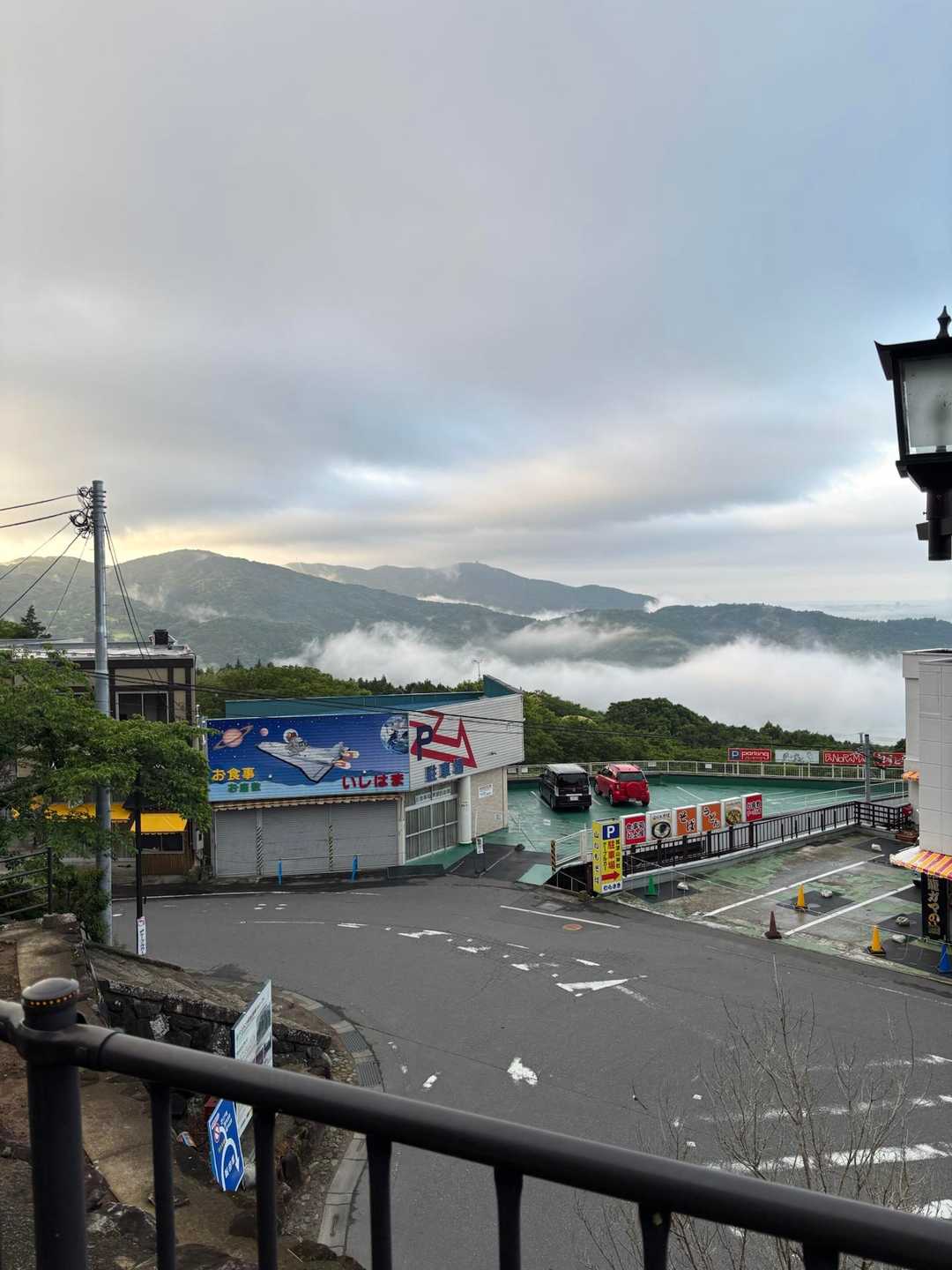 体が鈍ってますがいつも通り神社からスタート