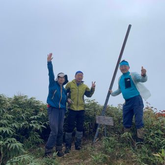 真ん中の先輩以外は初登頂👍