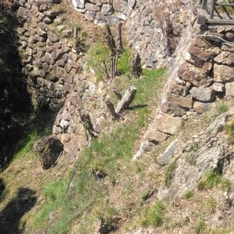 岐阜城の石積み