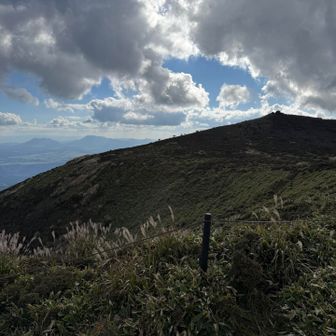 扇ヶ鼻山頂が見えてきました。
