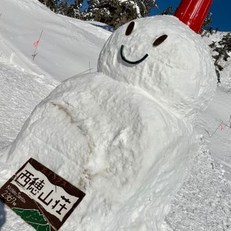 SnowManがお出迎え😆