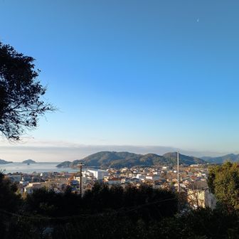 帰りは役場方面へ降りる周回コース。その道中から📷️