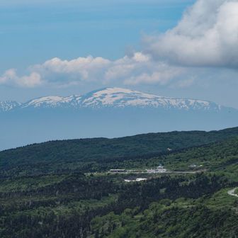 月山