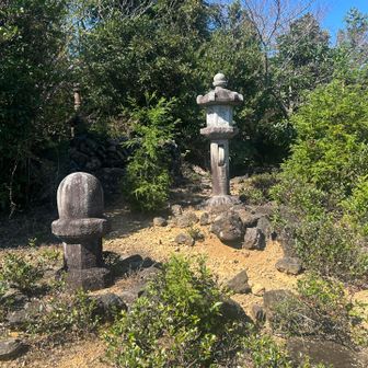朝熊山経塚群