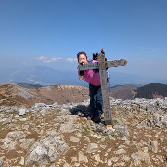 霊仙山最高地点でとりあえず
＼(^o^)✌