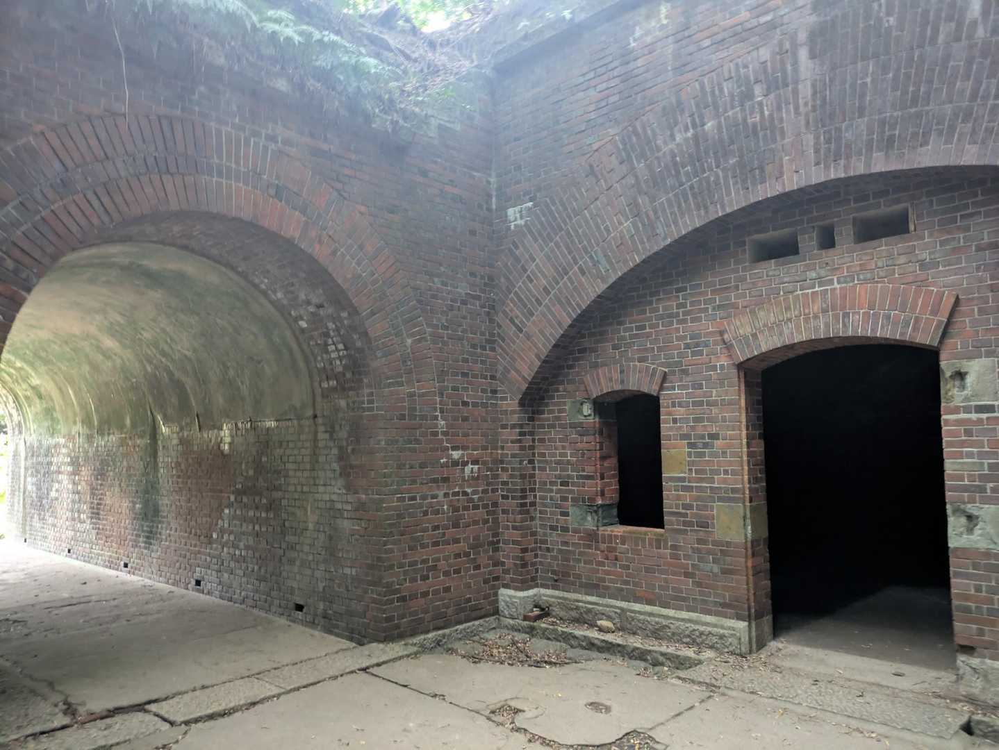 野奈浦桟橋-タカノス山-第3砲台跡-南垂水広場 周回コースの写真