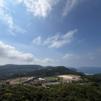クルマを停めた運動公園