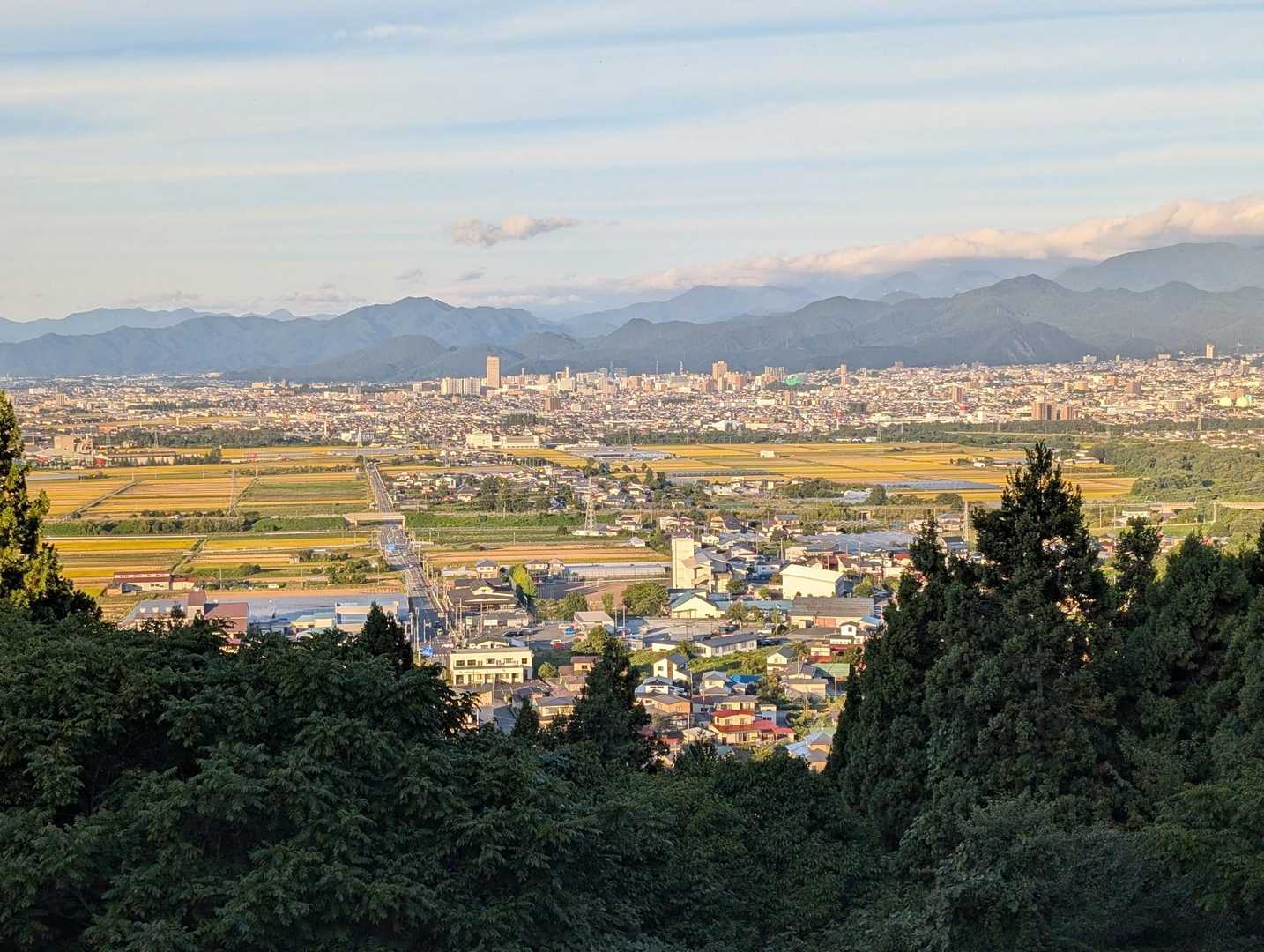 山形神室岳・雁戸山方面