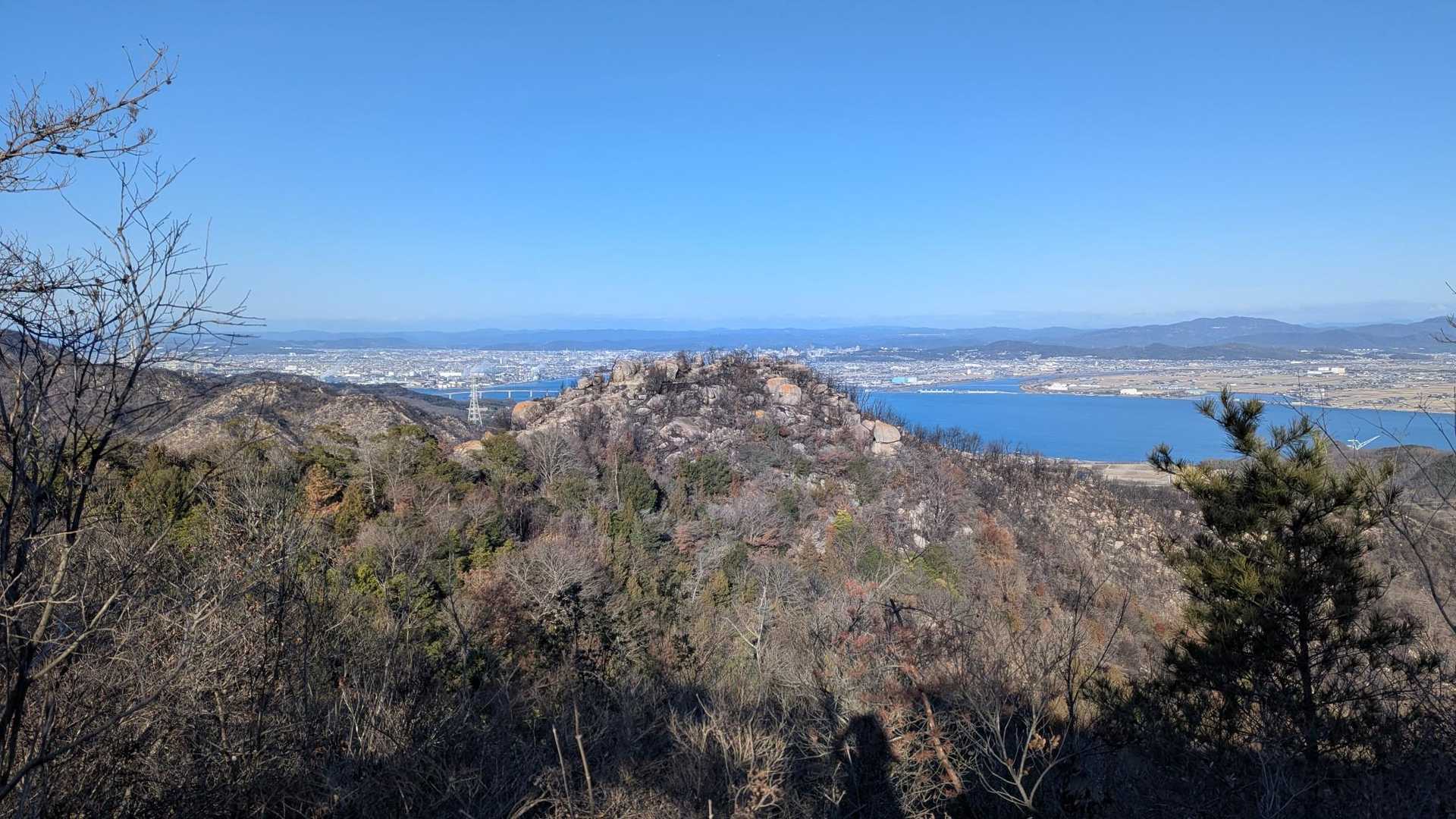 これから登る
三頂山