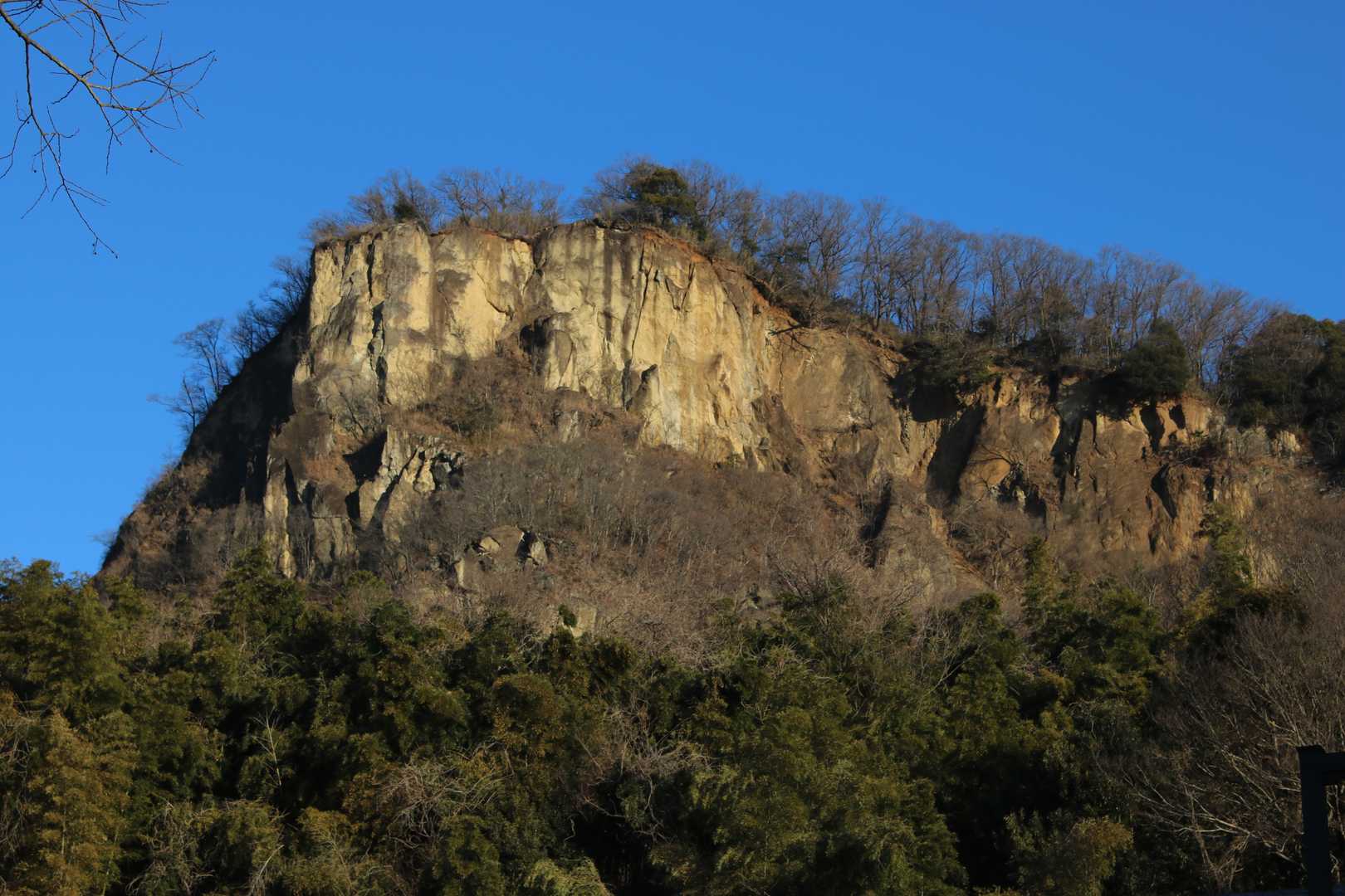 岩船山