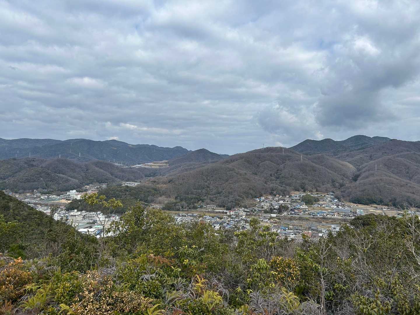 富田松山城跡登山口-富田松山-雨乞い跡地-前山 周回コースの写真