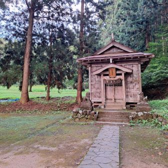 残暑厳しい週になりそうな感じでいく鳥坂神社